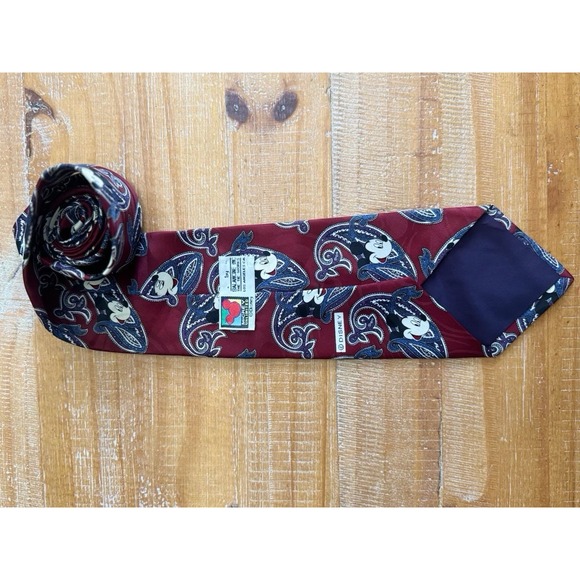 Mickey Mouse Unlimited Disney Necktie Paisley W/ Mickey Faces Men Polyester Tie - Picture 2 of 5
